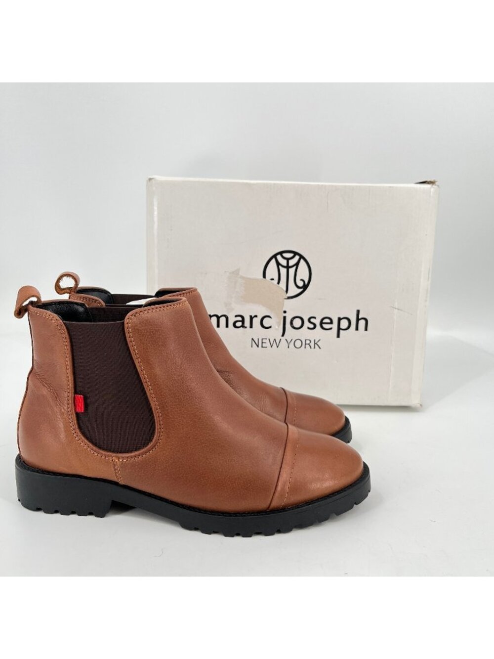 Marc Joseph Tremont Street Chelsea Boots Cognac Sz 9.5 Leather Slip On Lug Sole